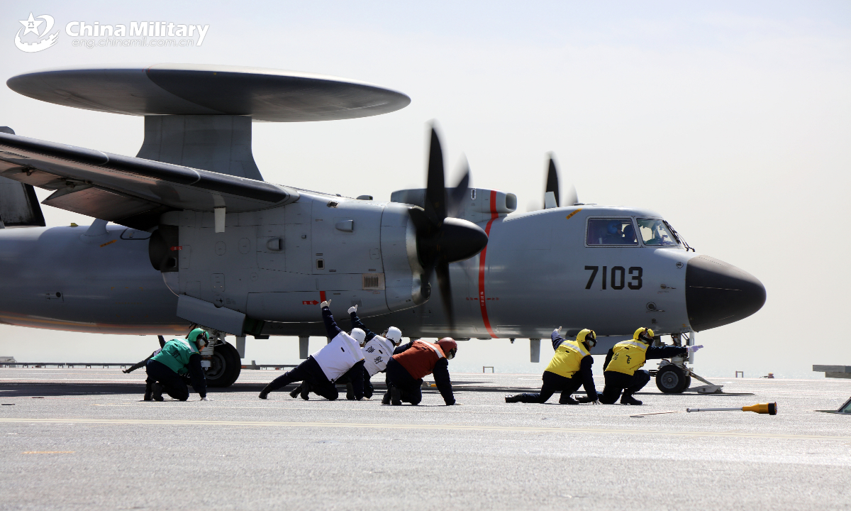 A KJ-600 early warning aircraft is ready to take off from China's first electromagnetic catapult-equipped aircraft carrier, the <em>Fujian</em> (Hull 18). Three types of aircraft recently completed their inaugural electromagnetic catapult-assisted takeoff and arrested landing trainings on the aircraft carrier.(eng.chinamil.com.cn/Photo by Ju Zhenhua)