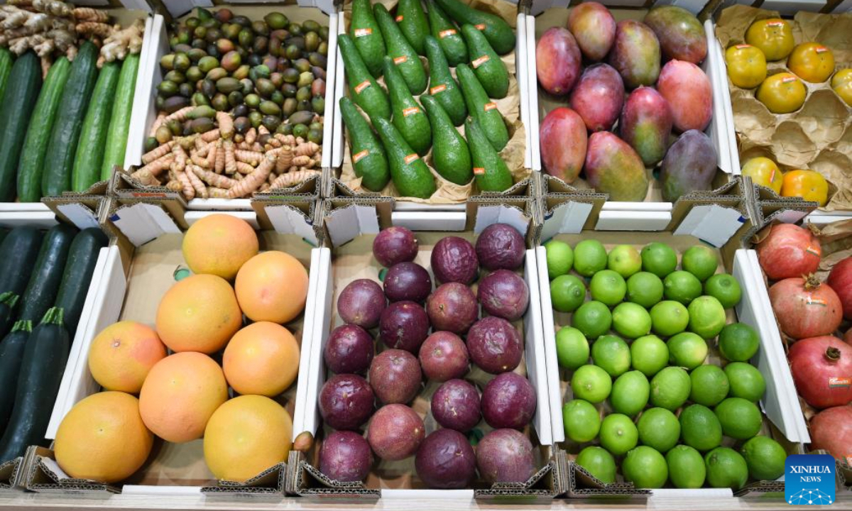 This photo taken on Oct. 2, 2025 shows fruit and vegetables displayed at the Fruit Attraction in Madrid, Spain. The event was held here from Sept. 30 to Oct. 2 this year. (Photo by Gustavo Valiente/Xinhua)