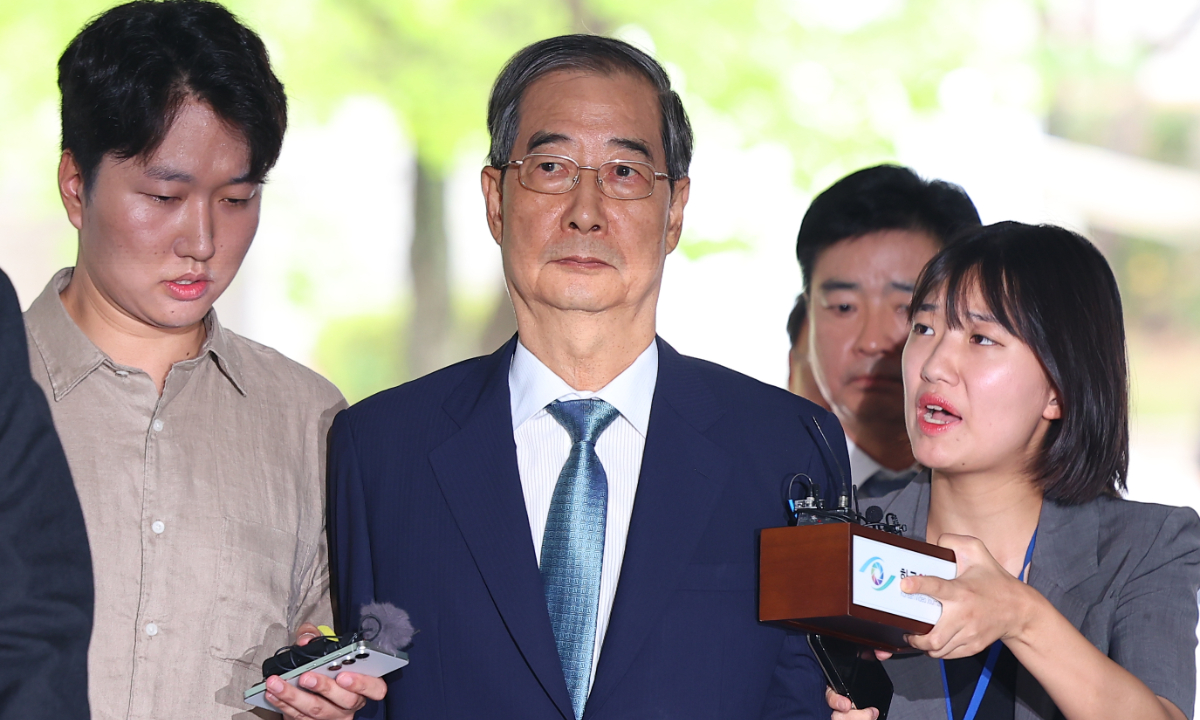Former South Korean prime minister Han Duck-soo arrives at Seoul Central District Court in Seocho District, Seoul, on August 27 to attend his arrest warrant hearing, according to Yonhap. Prosecutors accused him of helping former president Yoon Suk-yeol’s attempt to impose martial law on South Korea in December 2024, media reported. Photo: VCG