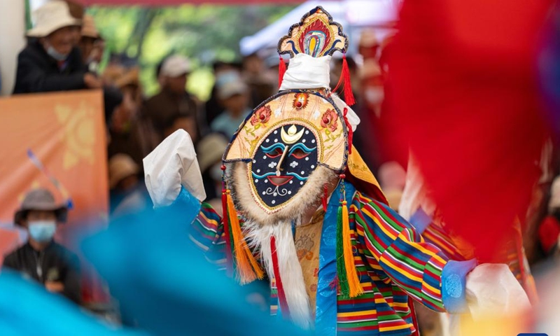 An artist participates in Tibetan opera performances in Lhasa, southwest China's Xizang Autonomous Region, Aug. 24, 2025. Tibetan opera performances are staged here from Aug. 23 to 27 in celebration of the traditional Shoton Festival, or Yogurt Festival, and the autonomous region's 60th founding anniversary. (Xinhua)