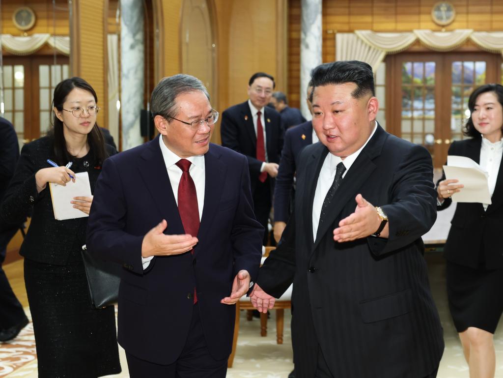 Chinese Premier Li Qiang, also a member of the Standing Committee of the Political Bureau of the Communist Party of China Central Committee, meets with Kim Jong Un, general secretary of the Workers' Party of Korea and president of the State Affairs of the Democratic People's Republic of Korea (DPRK), in Pyongyang, the DPRK, Oct. 9, 2025. (Xinhua/Huang Jingwen)