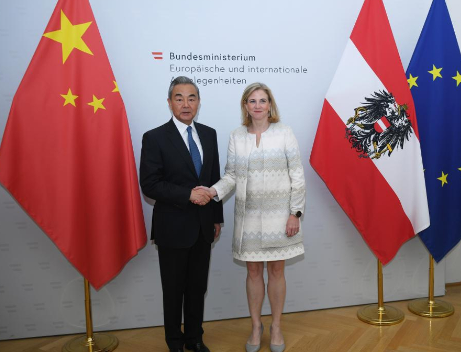 Chinese Foreign Minister Wang Yi, who is also a member of the Political Bureau of the Communist Party of China Central Committee, holds talks with Austrian Federal Minister for European and International Affairs Beate Meinl-Reisinger in Vienna, Austria, Sept. 12, 2025. (Xinhua/He Canling)