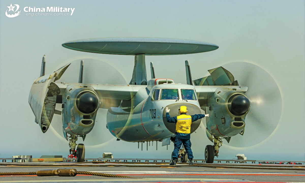A KJ-600 early warning aircraft is ready to take off from China's first electromagnetic catapult-equipped aircraft carrier, the Fujian (Hull 18). Three types of aircraft recently completed their inaugural electromagnetic catapult-assisted takeoff and arrested landing trainings on the aircraft carrier.(eng.chinamil.com.cn/Photo by Ju Zhenhua)