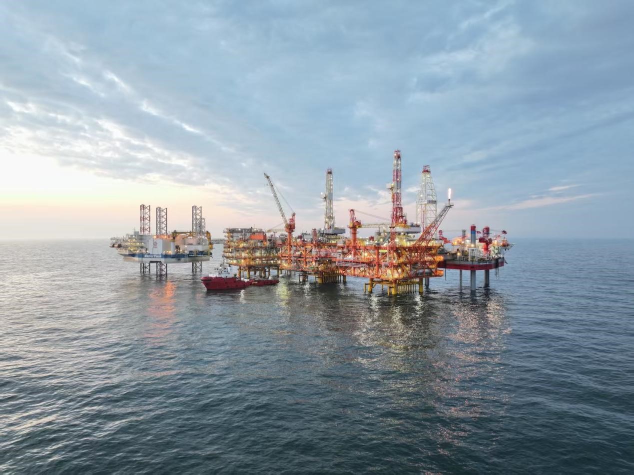 A CNOOC offshore oil platform in the Bohai Sea. File photo:Courtesy of CNOOC