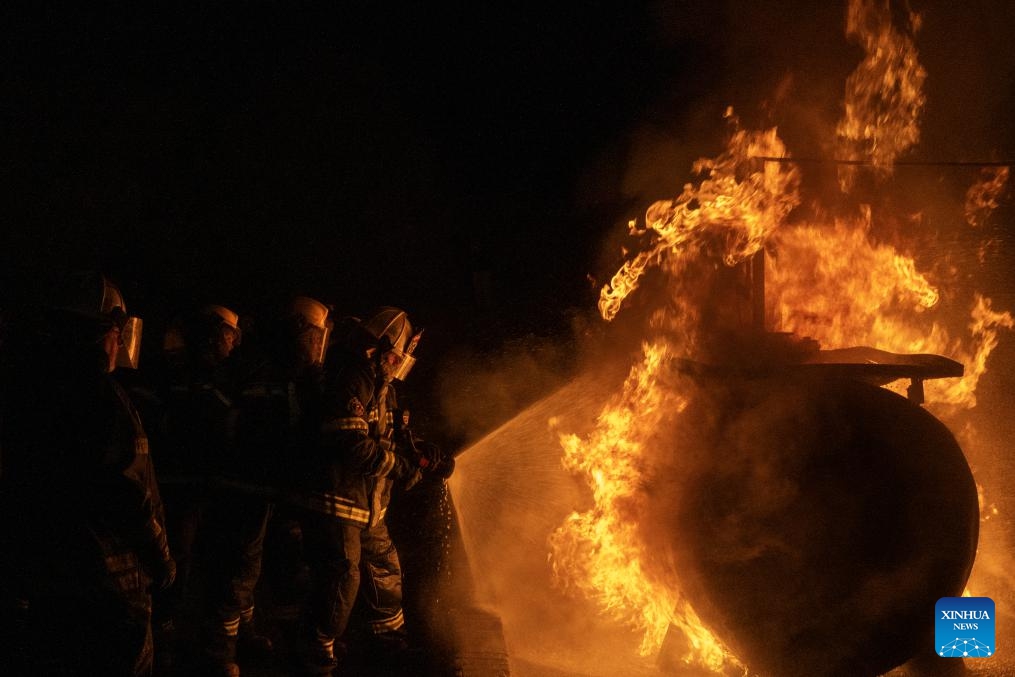 Firefighters take part in a training session at Modderfontein Firefighter Training Centre in Johannesburg, South Africa, on Aug. 29, 2025. (Photo: Xinhua)
