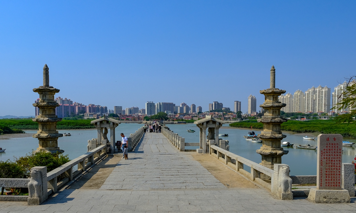 Pedestrians walk on Luoyang Bridge in Quanzhou, East China's Fujian Province, on April 7, 2025. Photo: VCG