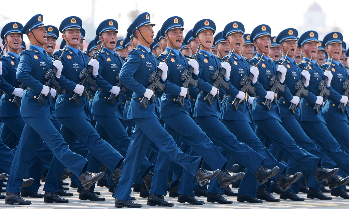 The PLA Air Force formation passes the Tian'anmen Square on September 3, 2025. Photo: cnsphoto 