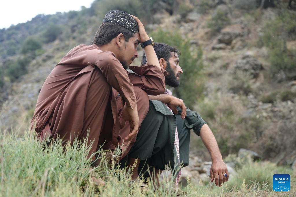 Homeless people are seen at the earthquake-hit area of Kunar province, Afghanistan, Sept. 3, 2025. The death toll from the powerful earthquake that struck eastern Afghanistan has climbed to 2,205, with 3,640 others injured, the Afghan Red Crescent Society reported Thursday. (Photo: Xinhua)