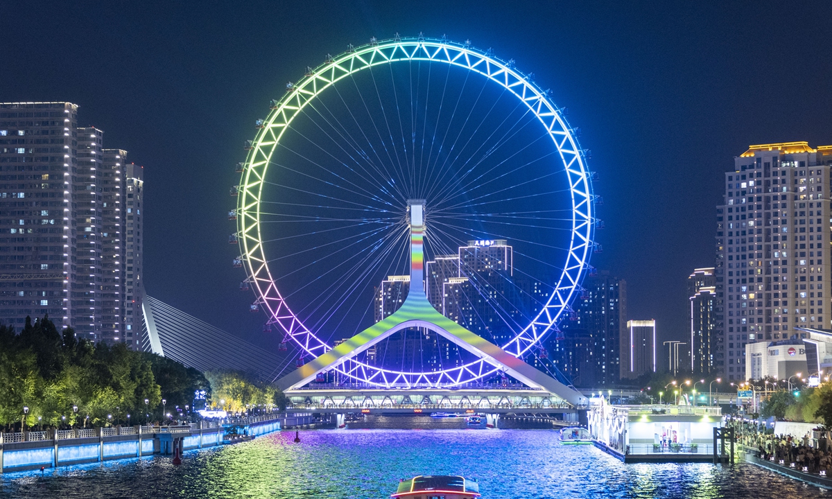 A night view of Tianjin Photo: VCG