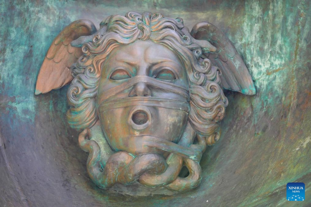 This photo taken on Sept. 5, 2025 shows a detail of the sculpture Tindaro in Warsaw, Poland. Tindaro, created in 1997 by renowned Polish sculptor Igor Mitoraj (1944-2014), has been transported from Paris to Warsaw and is now on displayed in the city center. Mitoraj was internationally acclaimed for his monumental fragmented human figures. (Photo: Xinhua)