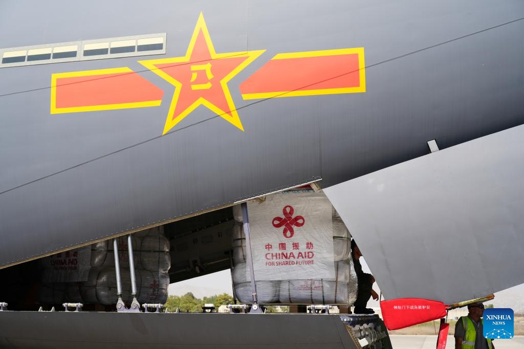 Emergency earthquake relief supplies provided by the Chinese government to Afghanistan are unloaded from a Y-20 aircraft of the Chinese People's Liberation Army Air Force at the Kabul airport in Kabul, Afghanistan, Sept. 7, 2025. (Photo: Xinhua)