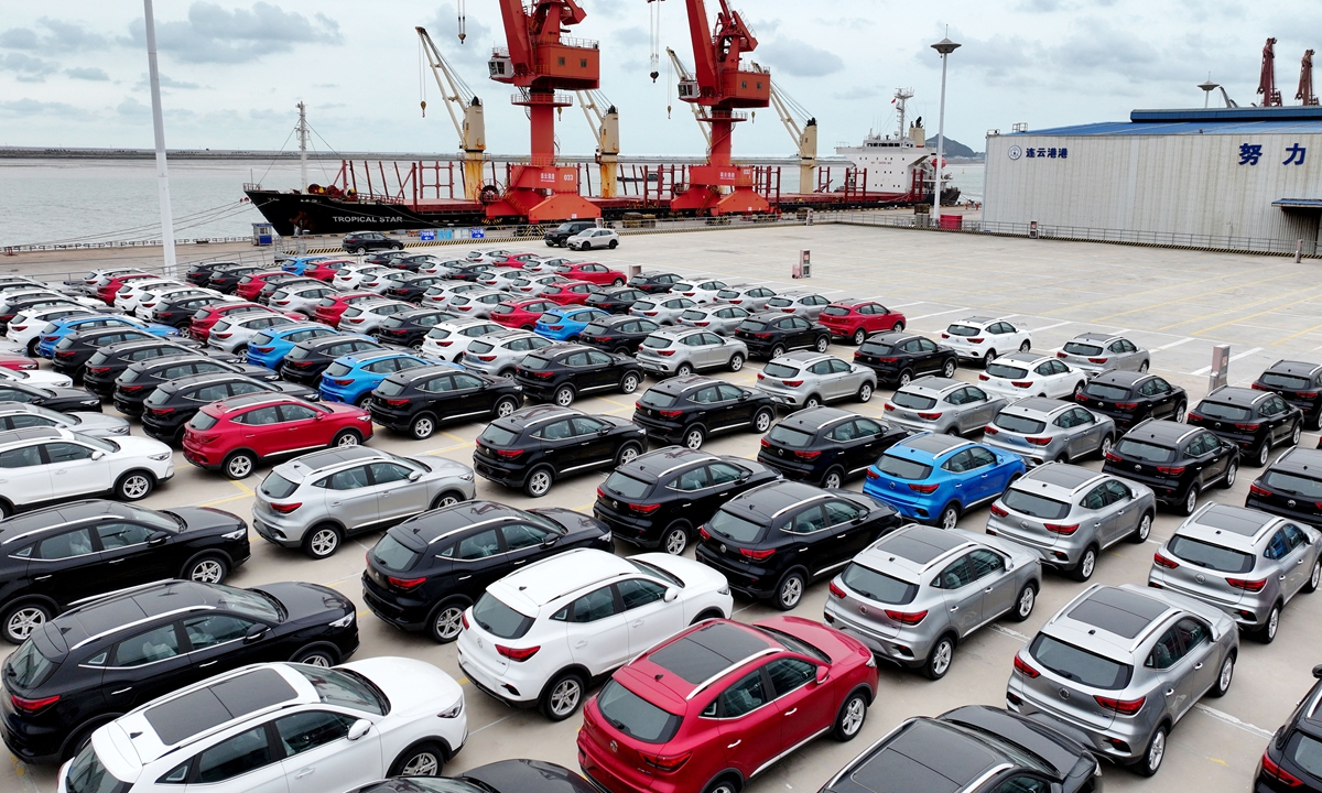 Rows of cars wait for loading at Port of Lianyungang in East China's Jiangsu Province on September 11, 2025. China's auto production and sales both surpassed 20 million units for the first time from January to August, according to the China Association of Automobile Manufacturers, CCTV News reported. Photo: cnsphoto