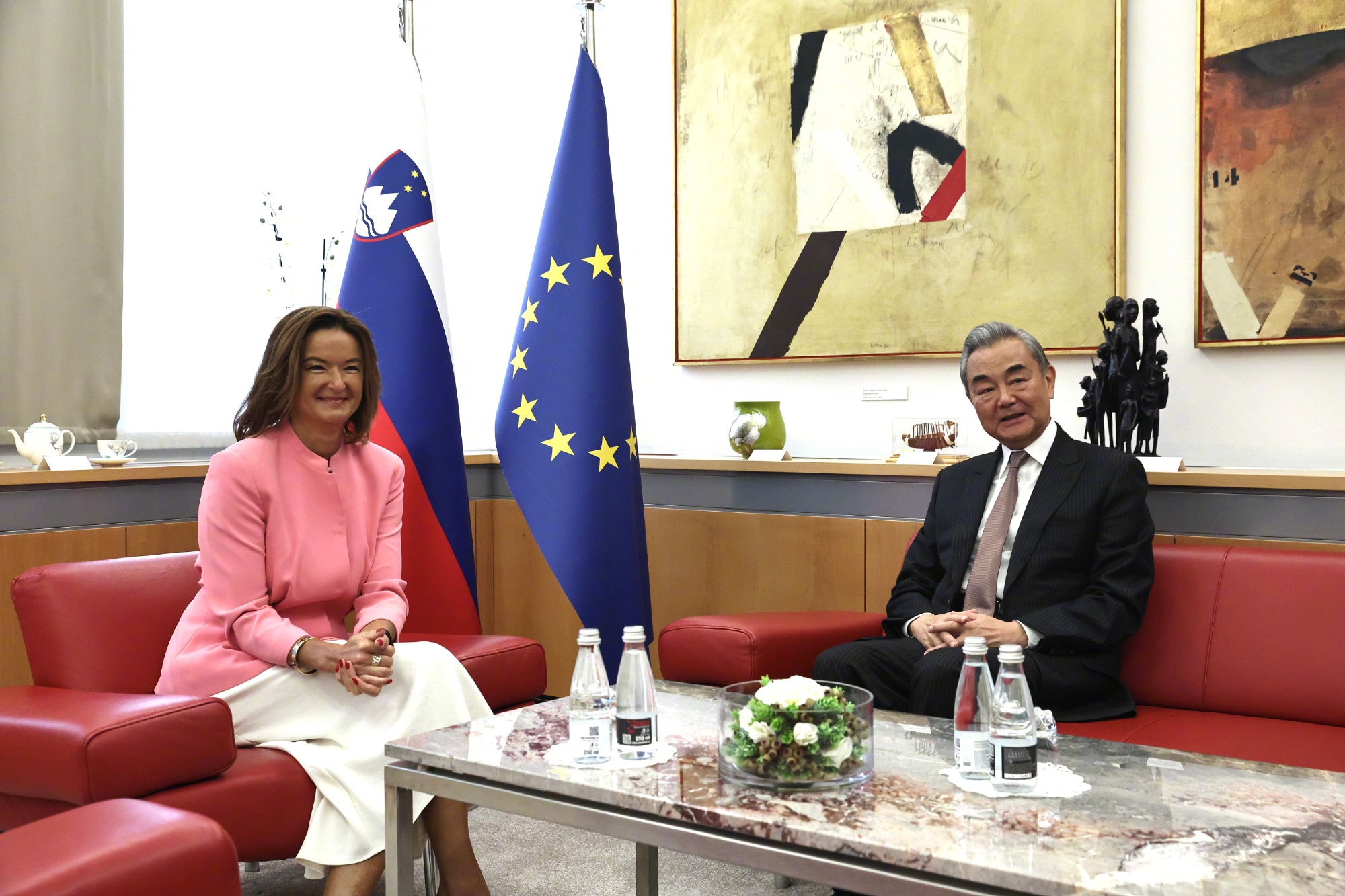 Photo: Chinese Foreign Ministry