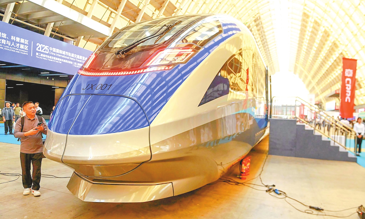 China's first standard smart intercity train with fully independent intellectual property rights is displayed at the 2025 China International Metro Transit Exhibition in Qingdao, East China's Shandong Province, on September 18, 2025. The train marks a major breakthrough in China's intercity rail transit equipment.