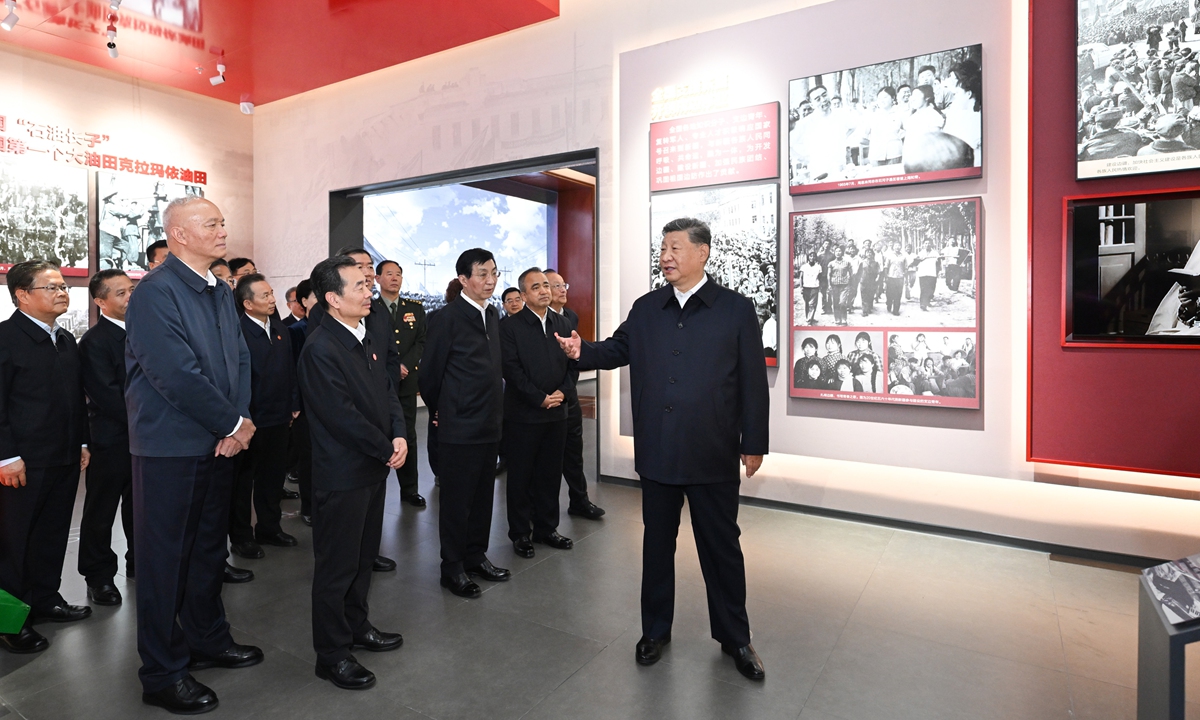 Chinese President Xi Jinping visits a themed exhibition in celebration of the 70th founding anniversary of the Xinjiang Uygur Autonomous Region at a cultural center in Urumqi, the regional capital, September 24, 2025. Photo: Xinhua