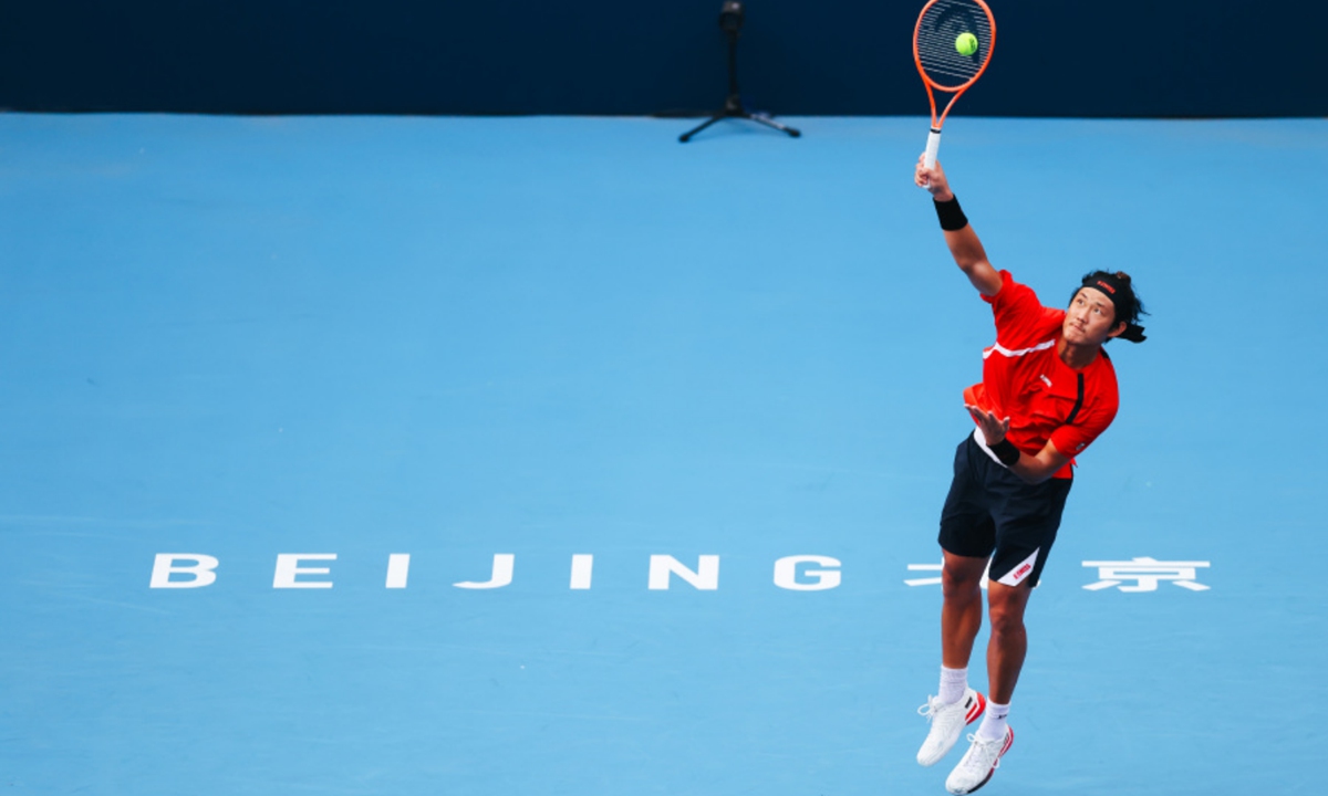 Zhang Zhizhen serves at the China Open. Photo: Courtesy of organizers