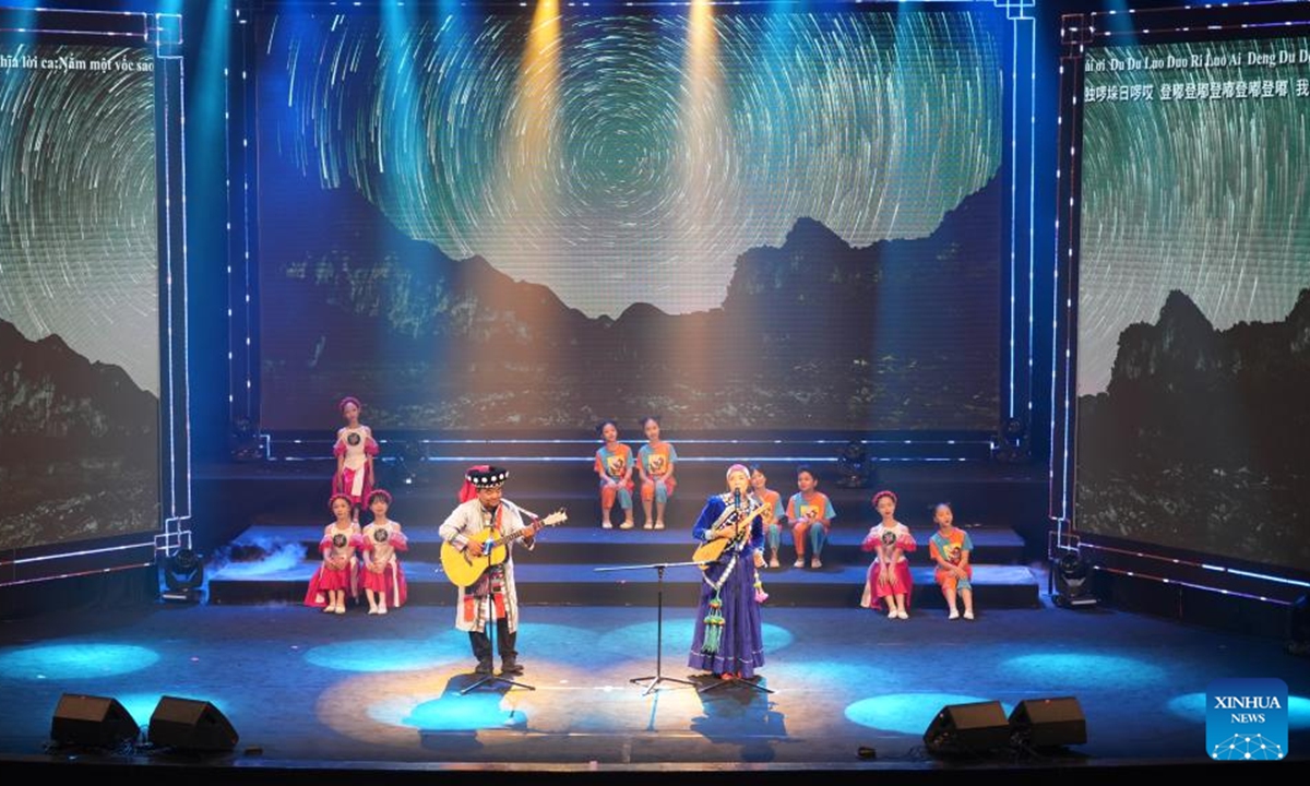 Chinese musicians stage a performance during a China-Vietnam Mid-Autumn Festival Gala in Hanoi, Vietnam, Sept. 25, 2025. The gala was held on Thursday in the Vietnamese capital Hanoi, bringing together artists and performing troupes from the two nations on the same stage to celebrate the approaching festival. (Xinhua/Hu Jiali)

