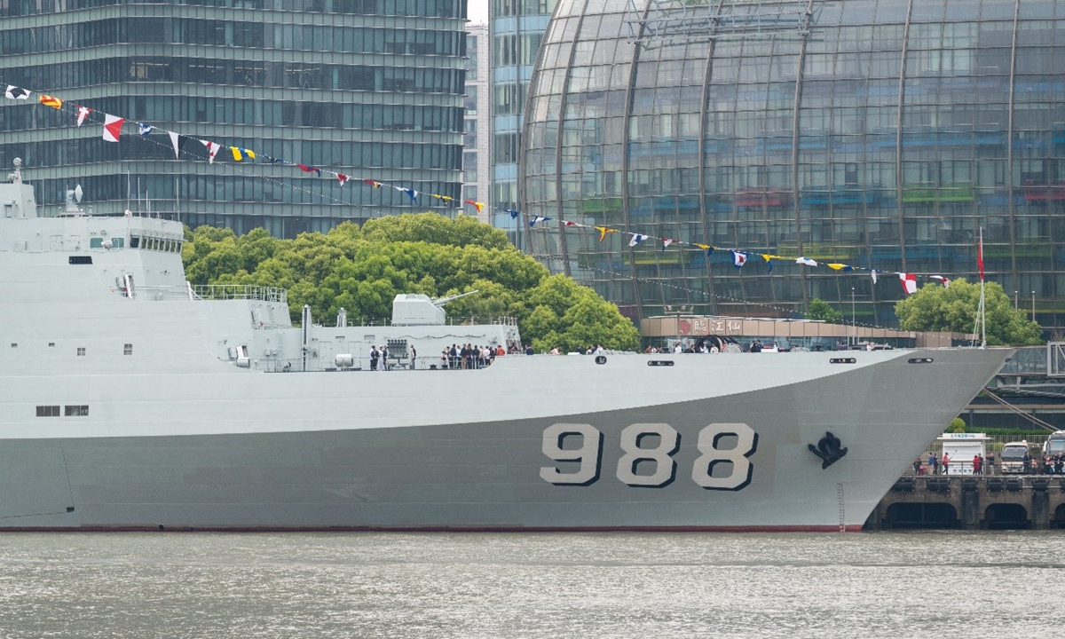 The Chinese PLA Navy's ship <em>Yimengshan</em> docks in Shanghai, on April 22, 2025. Photo: VCG