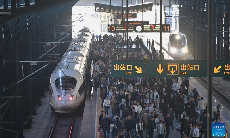Passengers are pictured at Harbin Railway Station in Harbin, northeast China's Heilongjiang Province, Sept. 29, 2025. China's National Day holiday travel rush started on Sept. 29 and will last until Oct. 10. Photo: Xinhua