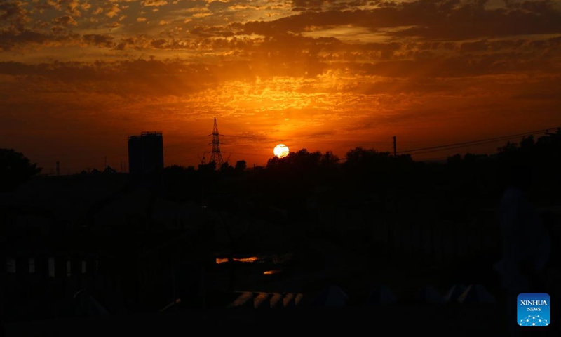 This photo taken on Oct. 4, 2025 shows a sunset view in southern Pakistan's Hyderabad. Photo: Xinhua