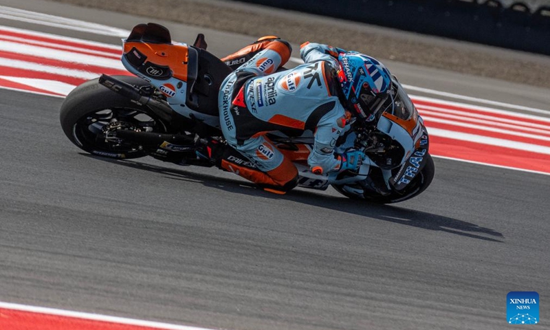 Spainish rider Raul Fernandez of Trackhouse MotoGP competes during the Sprint Race of MotoGP at the Pertamina Grand Prix of Indonesia 2025 in Lombok Island, Indonesia on Oct. 4, 2025. Photo: Xinhua