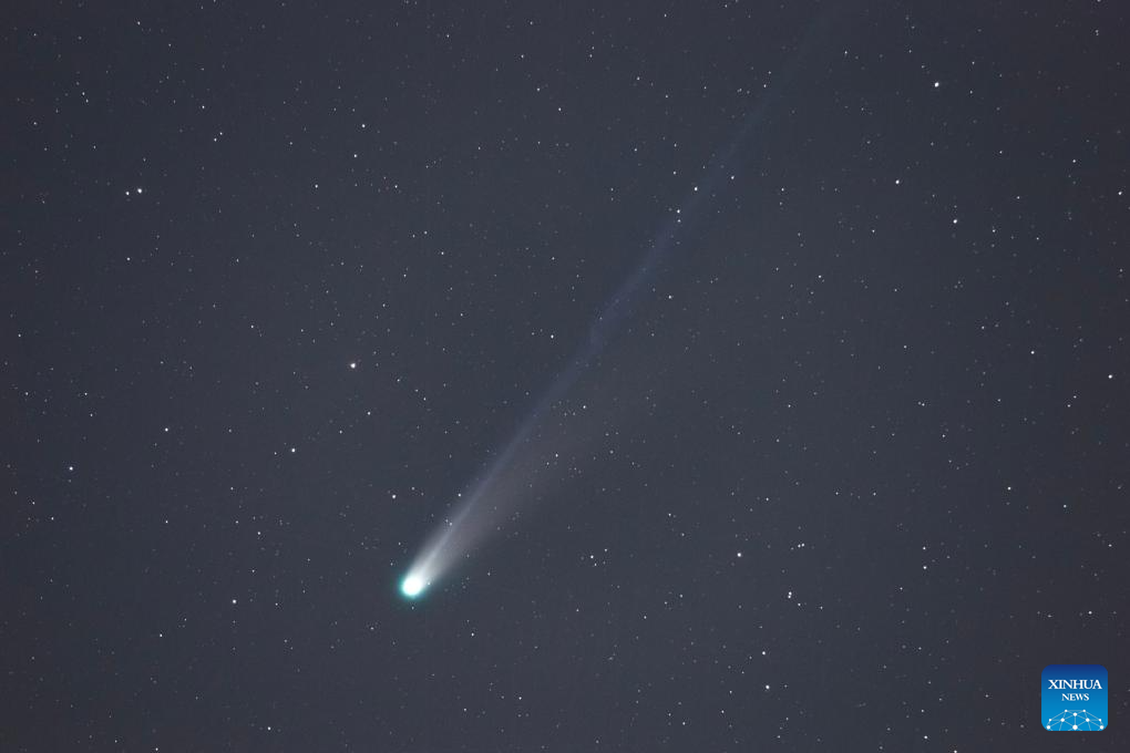 This photo taken on Oct. 20, 2025 shows the comet C/2025 A6 (Lemmon) in the sky over Fujin City, northeast China's Heilongjiang Province. (Photo by Qu Yubao/Xinhua)