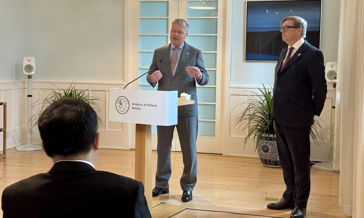 Ambassador of Finland to China Mikko Kinnunen (left) briefs the media in Beijing on October 15, 2025. Photo: Dong Feng/GT