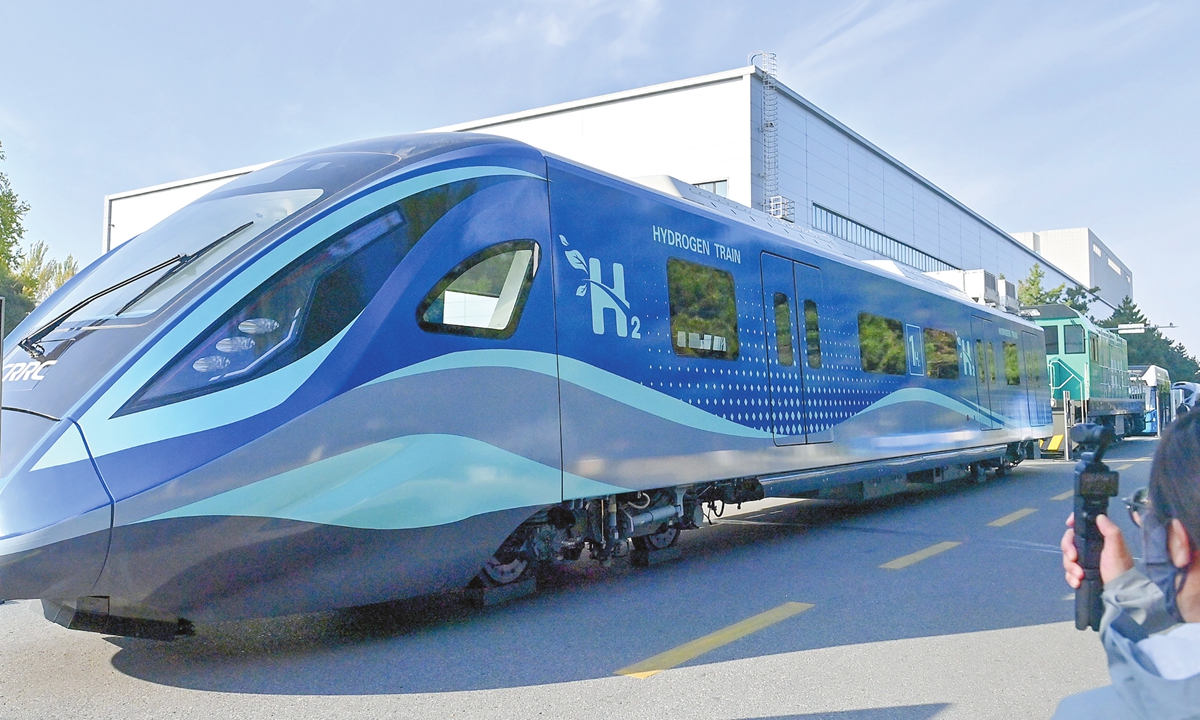 A hydrogen-powered urban train is displayed at a modern industrial chain integration and development conference held by CRRC in Changchun, Northeast China's Jilin Province, on October 16, 2025. The event showcased hydrogen-energy products and focused on cross-chain collaboration among the rail transit equipment, clean energy equipment, and hydrogen energy industries. Photo: VCG