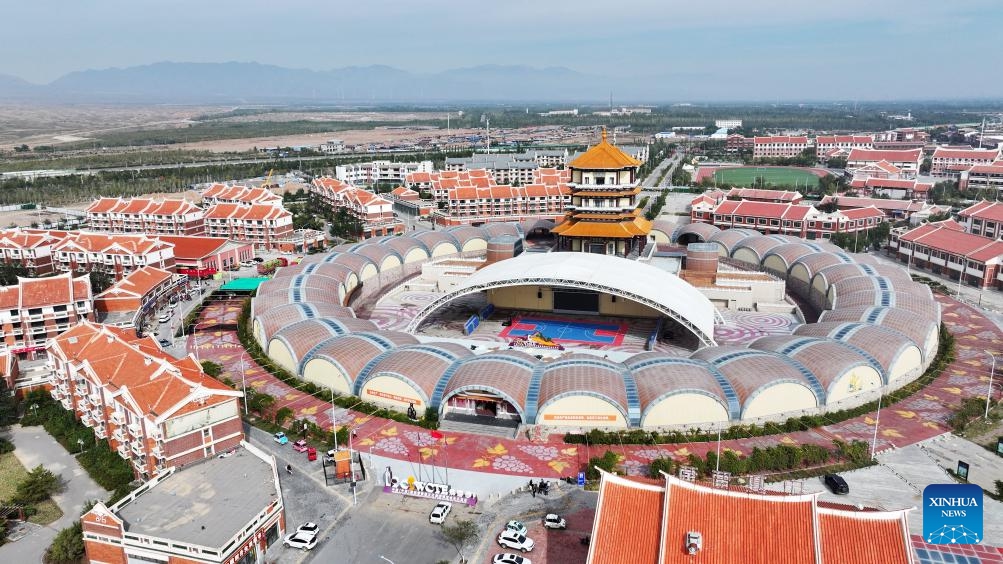 An aerial drone photo taken on Oct. 14, 2025 shows a winery at Minning Town, Yongning County in Yinchuan, northwest China's Ningxia Hui Autonomous Region. (Photo: Xinhua)
