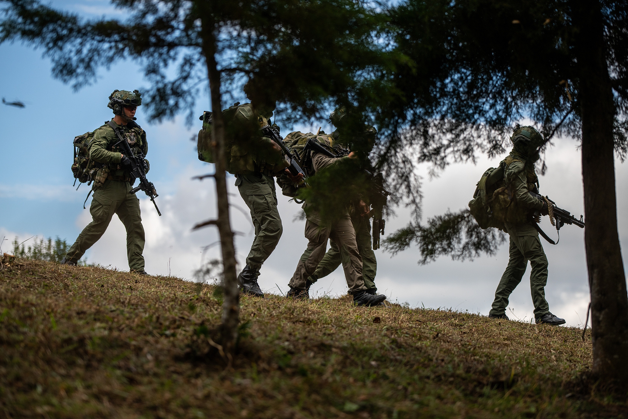 Members of the military patrol in Caldono, Cauca department, Colombia, on Friday, September 19, 2025. Photo: VCG