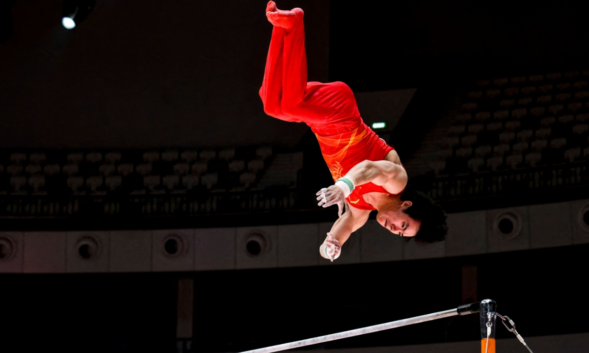 China's Zhang Boheng competes on the horizontal bar during the men's all-around final at the 53rd FIG Artistic Gymnastics World Championships in Jakarta, Indonesia on October 22, 2025. Zhang won silver behind Japan's Daiki Hashimoto. China's Shi Cong finished fourth in the final. Photo: VCG