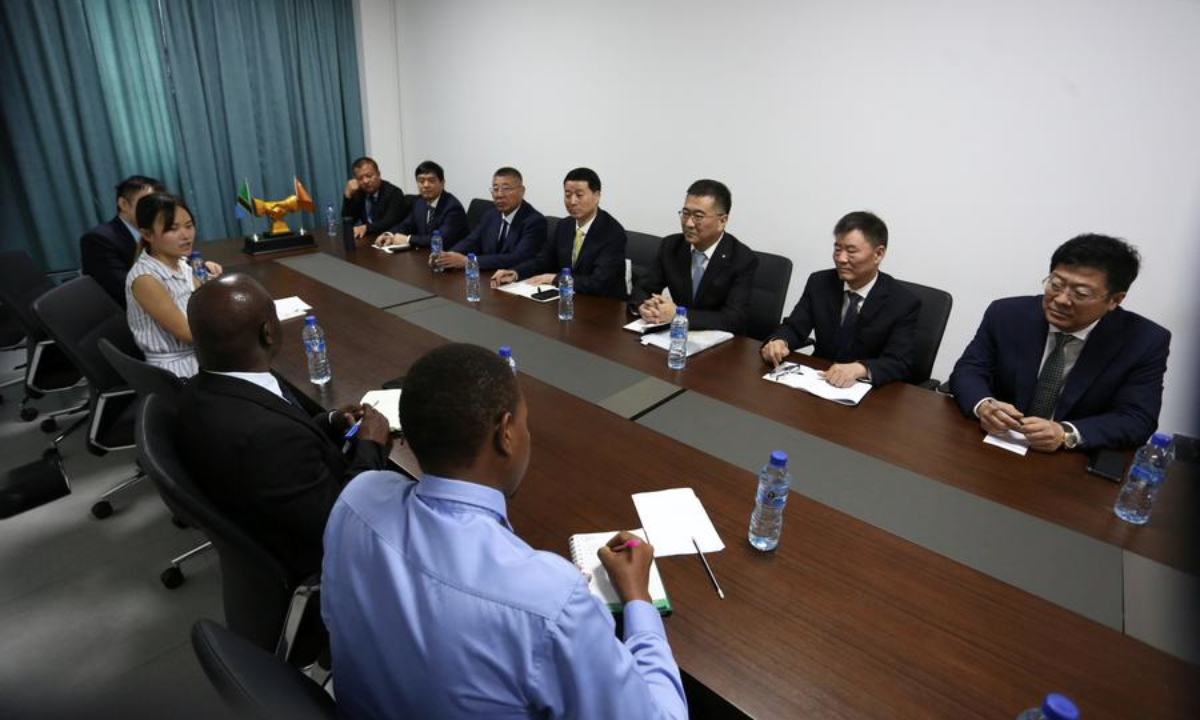 Members of the Shaanxi economic and trade delegation hold talks with relevant officials from the Tanzania Investment and Special Economic Zones Authority (TISEZA) in Dar es Salaam, Tanzania, Oct. 27, 2025. (Xinhua/Emmanuel Herman)