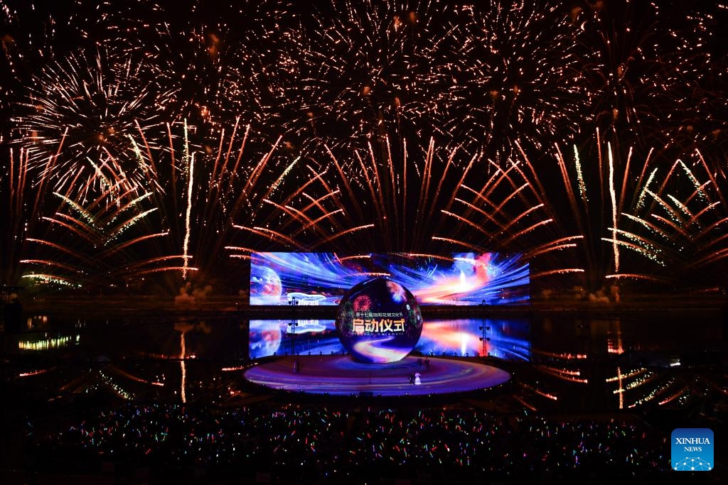 A firework show is staged in Liuyang City, central China's Hunan Province, Oct. 24, 2025. The opening ceremony of the 17th Liuyang Fireworks Cultural Festival was held here on Friday. Liuyang is well-known for its fireworks industry. (Photo: Xinhua)