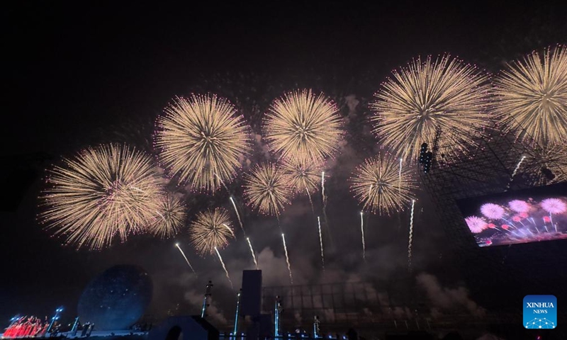 A firework show is staged in Liuyang City, central China's Hunan Province, Oct. 24, 2025. The opening ceremony of the 17th Liuyang Fireworks Cultural Festival was held here on Friday. Liuyang is well-known for its fireworks industry. (Photo: Xinhua)