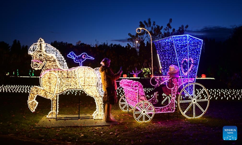 Light installations are seen at the Garden of Lights show at the Botanical Garden of the Polish Academy of Sciences in suburban Warsaw, Poland, on Oct. 25, 2025. This year's exhibition, themed Beauty and the Beast, has attracted many residents and tourists (Photo: Xinhua)