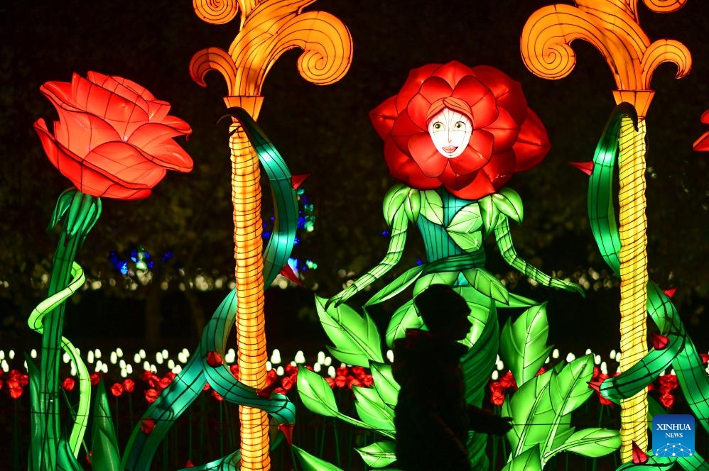 Light installations are seen at the Garden of Lights show at the Botanical Garden of the Polish Academy of Sciences in suburban Warsaw, Poland, on Oct. 25, 2025. This year's exhibition, themed Beauty and the Beast, has attracted many residents and tourists. (Photo: Xinhua)
