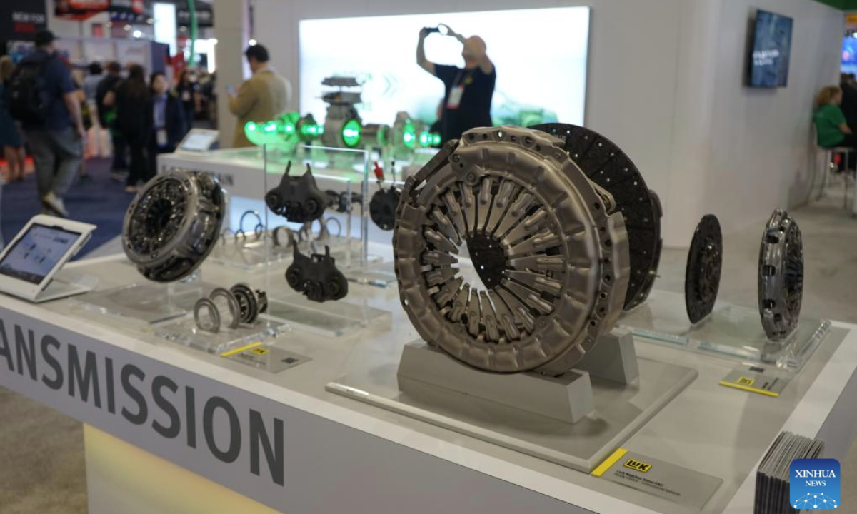 Photo taken on Nov. 4, 2025 shows a heavy-duty clutch for commercial vehicles displayed at the Automotive Aftermarket Products Expo 2025 (AAPEX) in Las Vegas, Nevada, the United States. Two major U.S. automotive industry trade shows are being held this week in Las Vegas, U.S. state of Nevada, focusing on artificial intelligence (AI) and emerging clean-energy trends in vehicle technology and mobility services. The Automotive Aftermarket Products Expo 2025, held in Las Vegas from Tuesday to Thursday, features more than 2,700 global exhibitors across 5,500 booths and is expected to attract over 45,000 attendees from more than 120 countries, said the organizers. (Photo by Zeng Hui/Xinhua)