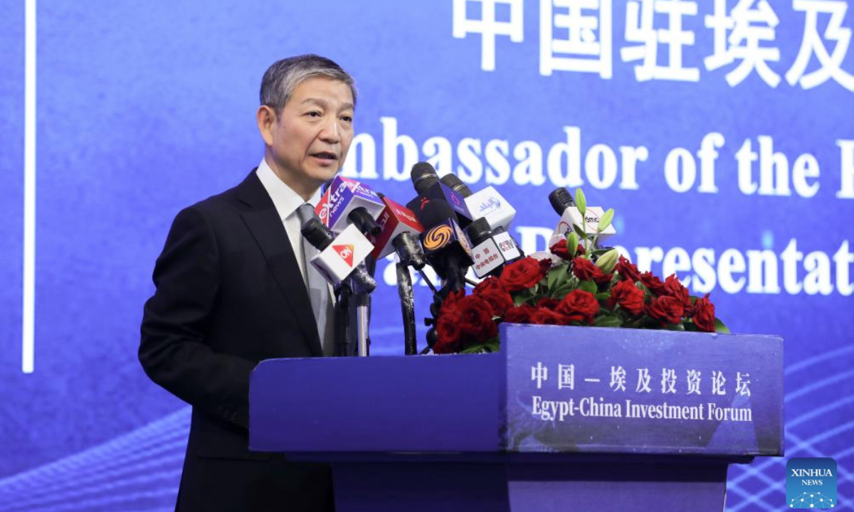 Chinese Ambassador to Egypt Liao Liqiang delivers a speech at the first China-Egypt Investment Forum in Cairo, Egypt, Nov. 9, 2025. Chinese and Egyptian senior officials, business leaders and investors convened on Sunday at the first China-Egypt Investment Forum in Cairo to explore new growth drivers for investment cooperation.

Organized by the Chinese Embassy in Cairo, Egypt's General Authority for Investment and Free Zones, and the Egyptian Businessmen's Association, the event aimed to build a platform for communication and coordination, and jointly explore new growth drivers for investment cooperation.

Bringing together over 200 Chinese and Egyptian enterprises, it featured a series of presentations and panel discussions, including sub-forums on cooperation in the fields of textile, new energy and the digital economy. (Xinhua/Sui Xiankai)