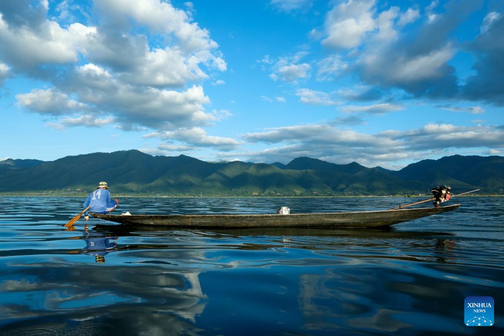 A fisherman catches fish on Inle Lake at Nyaungshwe township in Shan state, Myanmar, Oct. 31, 2025. (Photo: Xinhua)