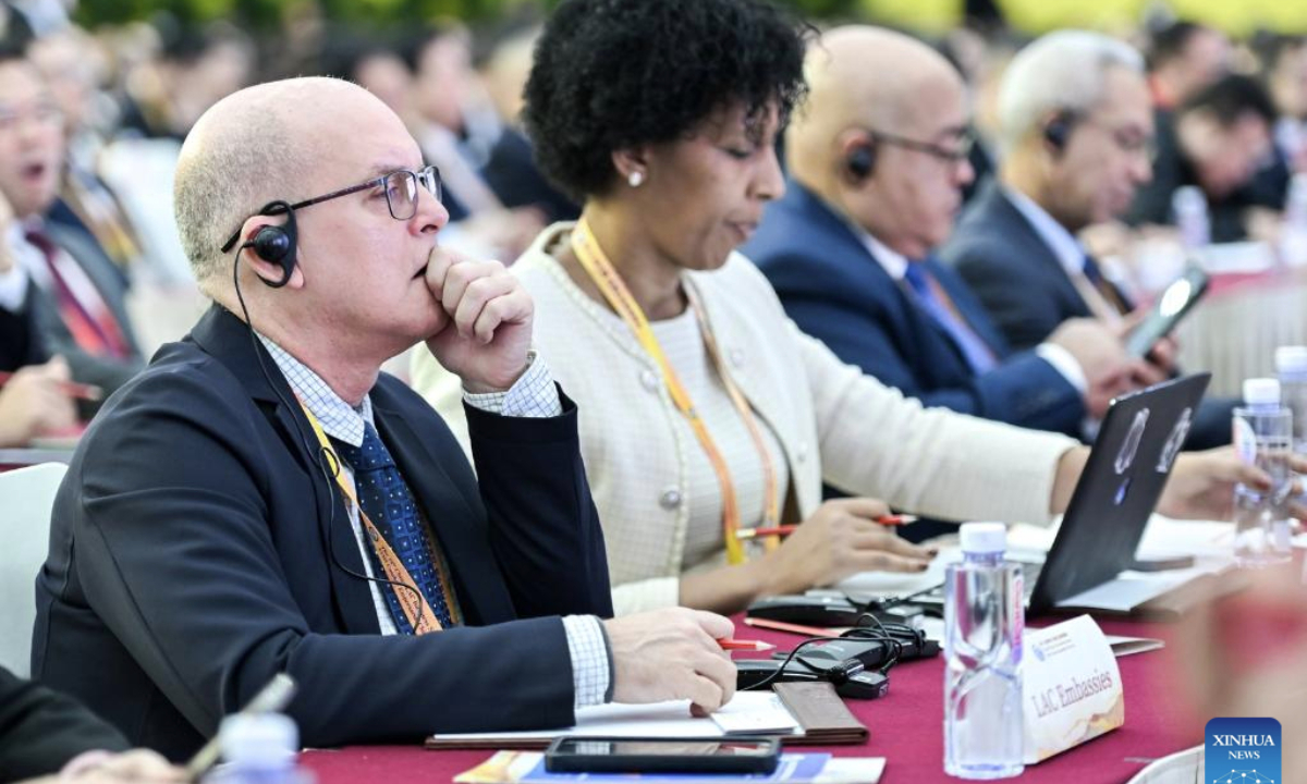 Guests attend the 18th China-LAC Business Summit in Zhengzhou, central China's Henan Province, Nov. 3, 2025. (Xinhua)