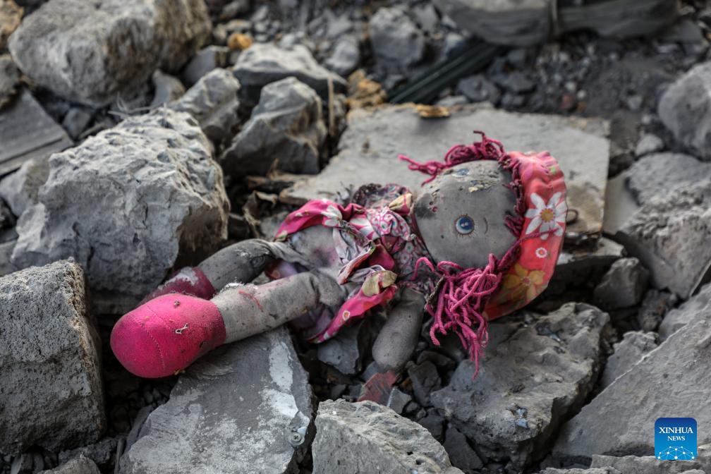 Photo taken on Nov. 20, 2025 shows a toy in a destroyed house after Israeli airstrikes in Al-Zeitoun neighborhood east of Gaza City. (Photo by Rizek Abdeljawad/Xinhua)