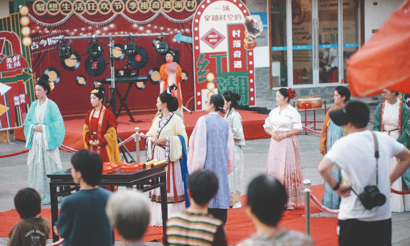 A music drama attracts audience during the National Day holidays in 2025, in Lizu village, East China's Zhejiang Province. Photo: Courtesy of China Rural Revitalization magazine