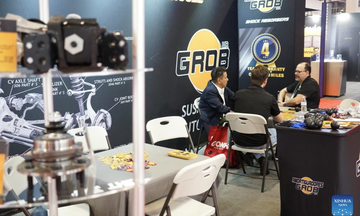 People talk at an exhibitor's booth during the Automotive Aftermarket Products Expo 2025 (AAPEX) in Las Vegas, Nevada, the United States, Nov. 4, 2025. Two major U.S. automotive industry trade shows are being held this week in Las Vegas, U.S. state of Nevada, focusing on artificial intelligence (AI) and emerging clean-energy trends in vehicle technology and mobility services.

The Automotive Aftermarket Products Expo 2025, held in Las Vegas from Tuesday to Thursday, features more than 2,700 global exhibitors across 5,500 booths and is expected to attract over 45,000 attendees from more than 120 countries, said the organizers. (Photo by Zeng Hui/Xinhua)
