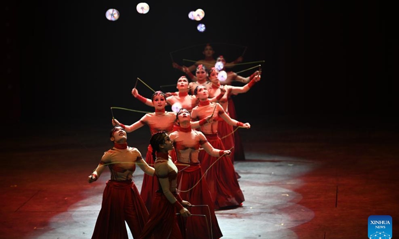 Artists perform during the opening ceremony of the 8th China International Circus Festival in Hengqin, south China's Guangdong Province, Nov. 1, 2025. The festival kicked off Saturday in Hengqin, with the participation of nearly 500 artists from 18 top circus troupes. (Photo: Xinhua)