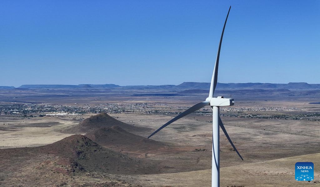 An aerial photo taken on Oct. 22, 2025 shows a wind turbine of De Aar Wind Power Project in De Aar, Northern Cape, South Africa. To bolster Africa's green development, China has assisted countries in constructing several clean energy projects. The De Aar Wind Farm has changed South Africa's energy landscape. As the first wind power project financed, constructed and operated by a Chinese company in Africa, it supplies 760 million kilowatt-hours of clean electricity annually, meeting the electricity needs of 300,000 households. (Photo: Xinhua)