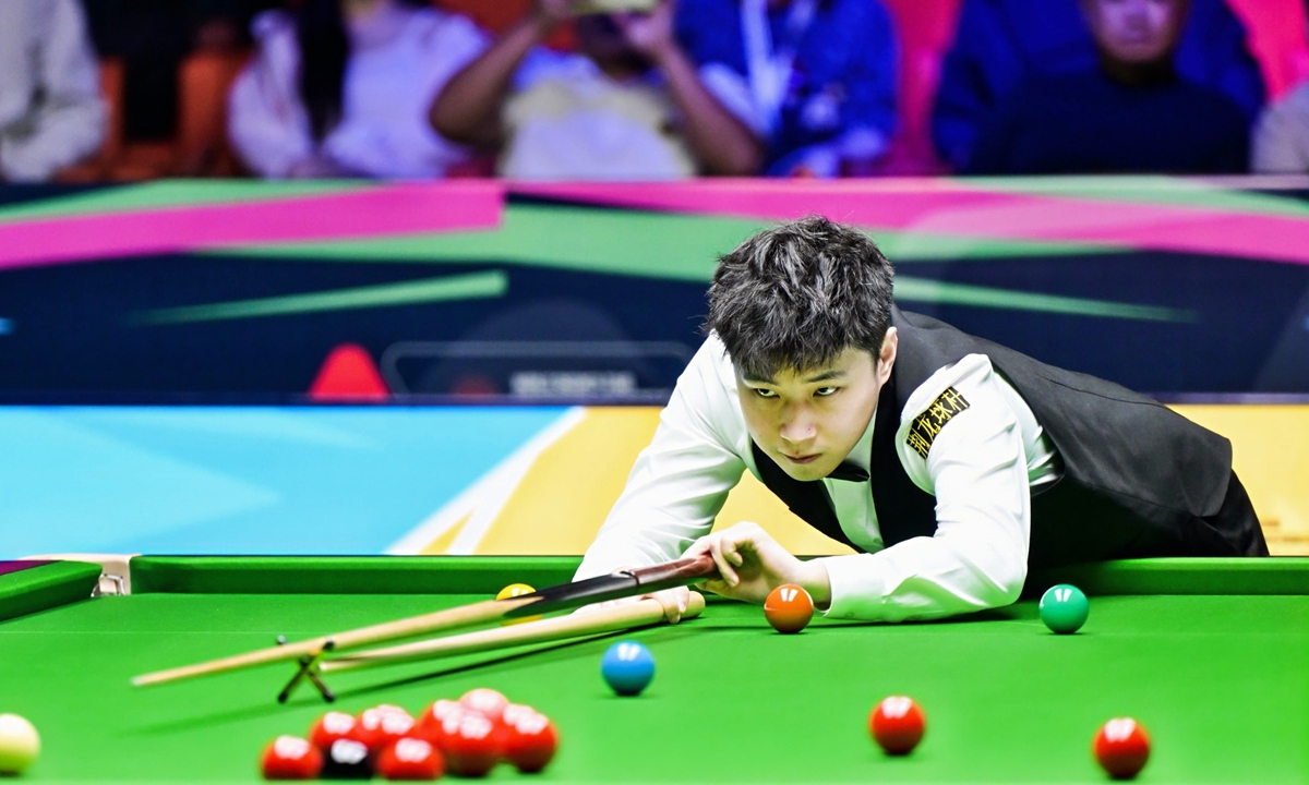 Chinese player Zhao Xintong competes at the 2025 International Championship in Nanjing, East China's Jiangsu Province on November 5, 2025. Photo: Courtesy of organizers