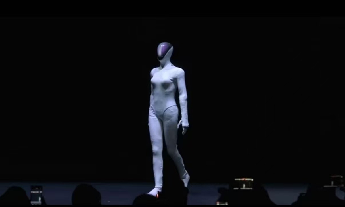 XPENG showcases its new-generation humanoid robot 
