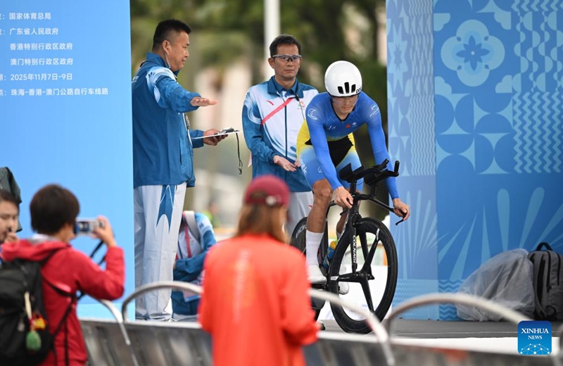 Zhang Baoshan (1st R) of Qinghai competes during the men's individual time trial of cycling road at China's 15th National Games in Zhuhai, south China's Guangdong Province, Nov. 7, 2025. Photo: Xinhua