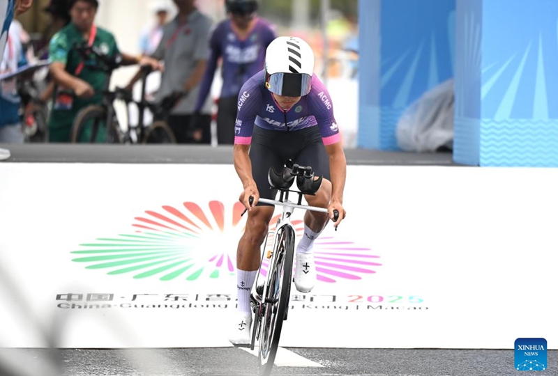 Kam Chin Pok of Macao competes during the men's individual time trial of cycling road at China's 15th National Games in Zhuhai, south China's Guangdong Province, Nov. 7, 2025. Photo: Xinhua