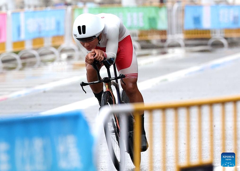 Miao Chengshuo of Shandong competes during the men's individual time trial of cycling road at China's 15th National Games in Zhuhai, south China's Guangdong Province, Nov. 7, 2025. Photo: Xinhua
